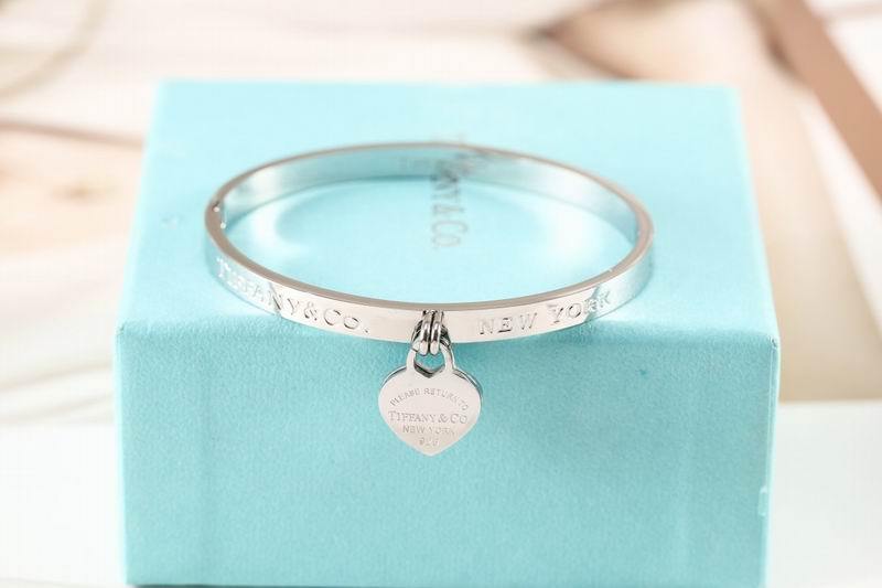 Tiffany&Co Bracelets 37